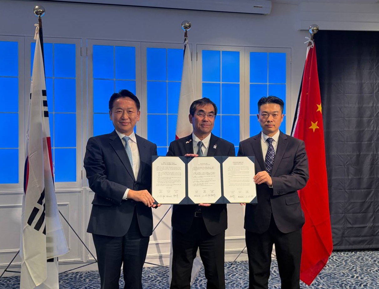 ⵵,  3 ȣȸ ȭ  Ȱȭ  