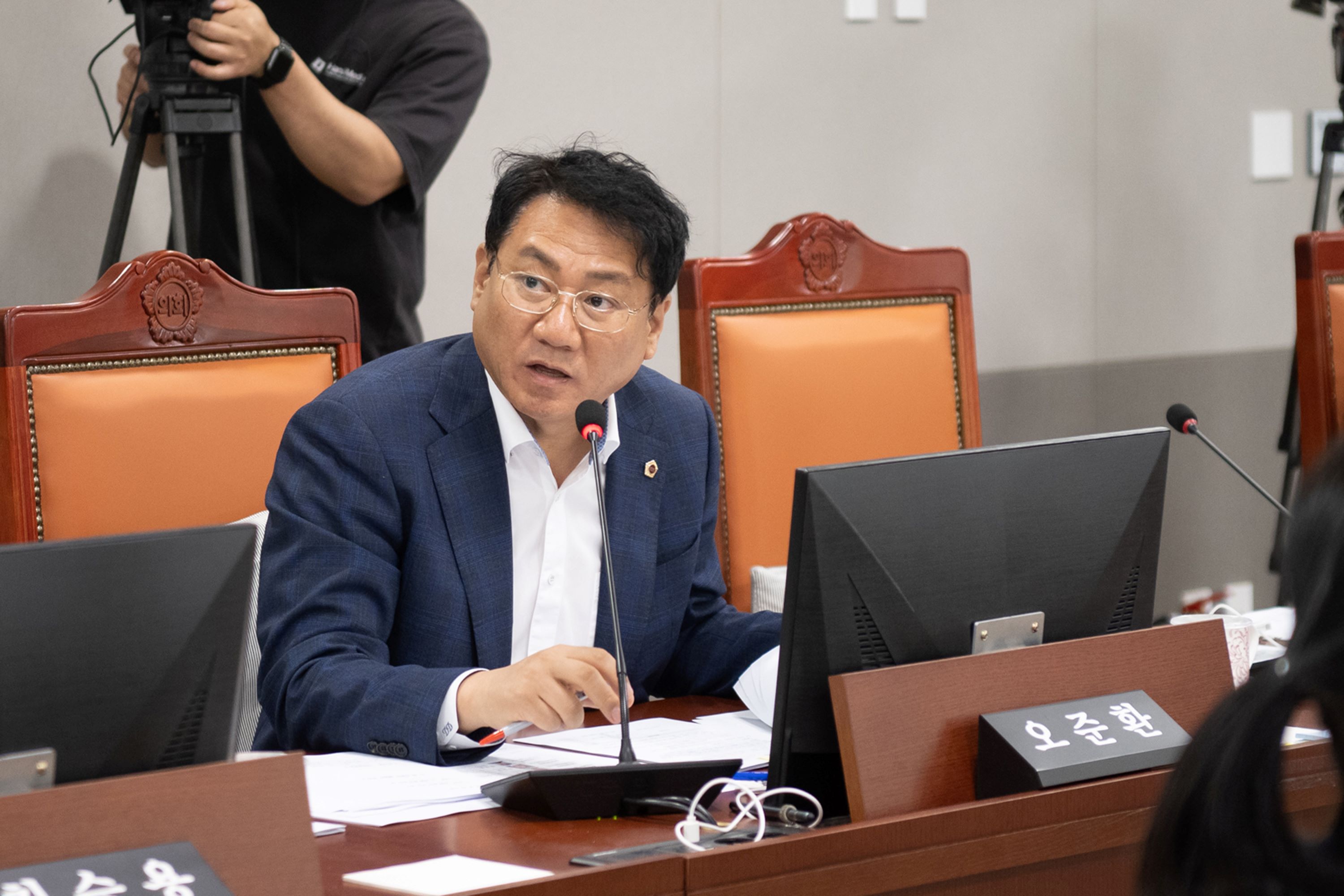 ȯ ǿ, ' ϻ굵 ġ ' GH   å 