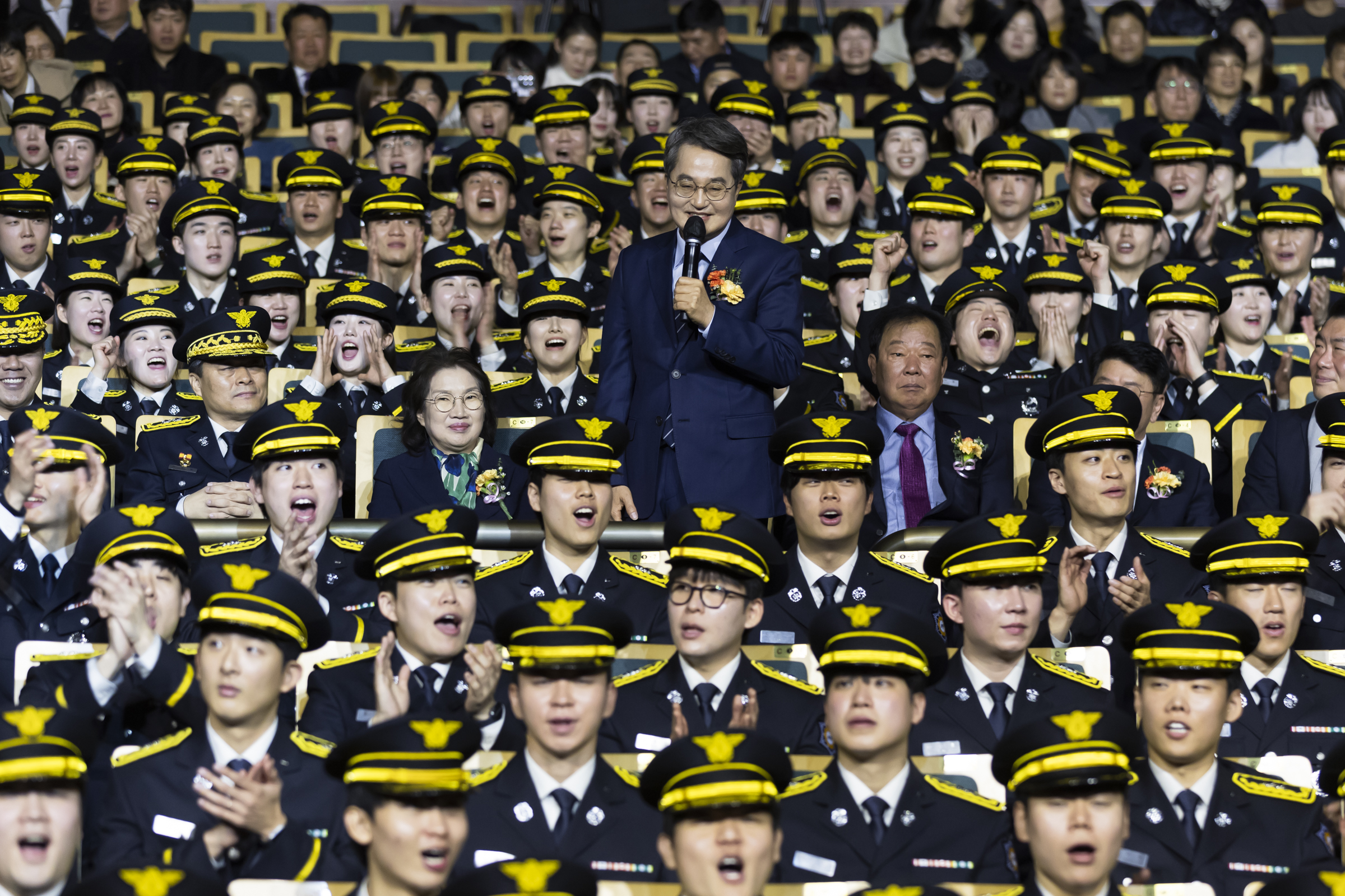 �赿�� ���ҹ����� ����. ������ �� �ٽ� ������ ����� ���� �ش޶�