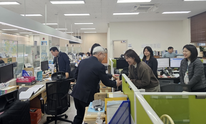 ����� ���̱�û��, ������������ �ʵ��湮 ������ ������ �õ�