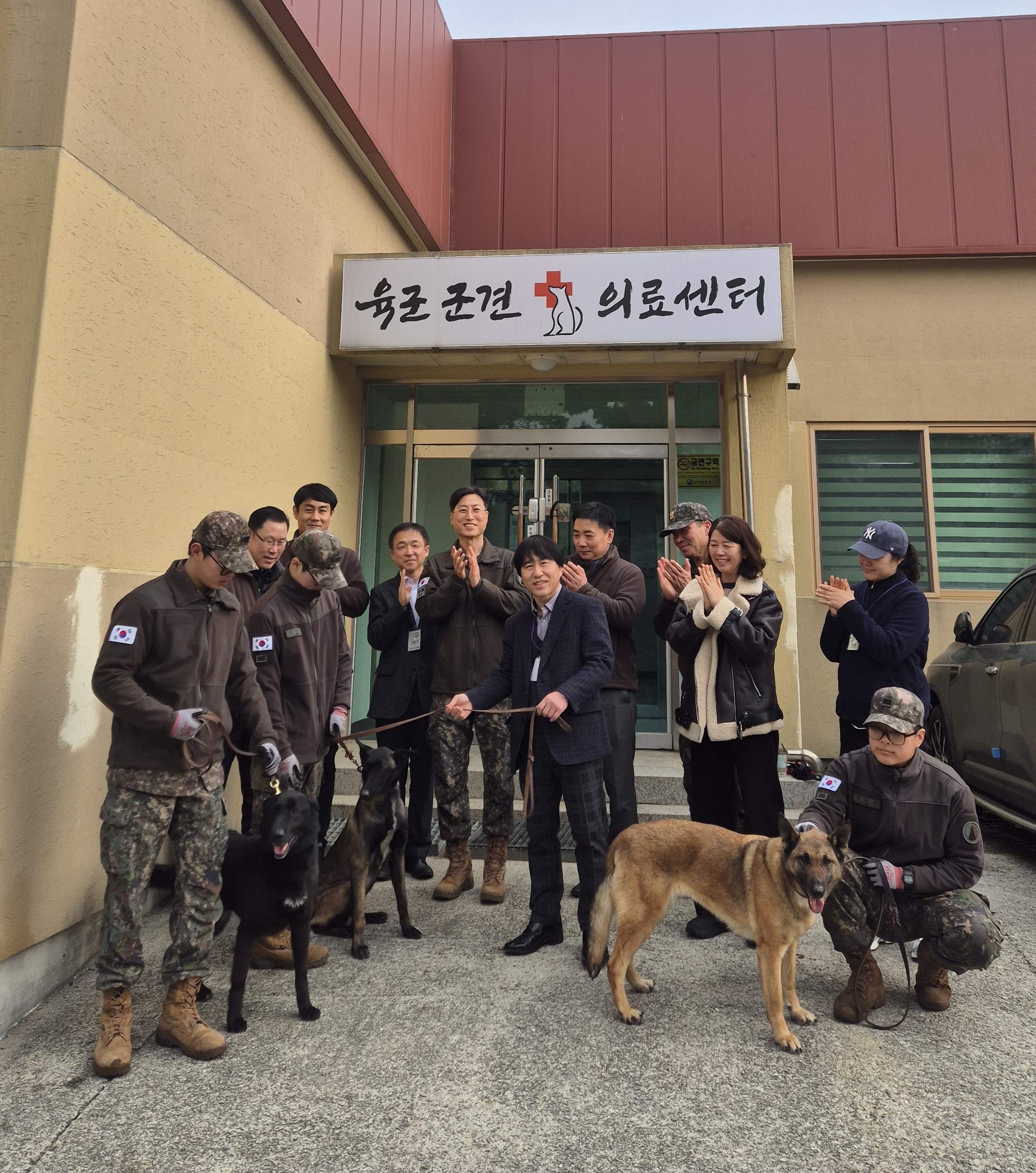 ��⵵, ���� ���� �Ʒü� ����� 3������ �ݷ����� ���ַ� �̼��Ͽ� ��ȣ���Ծ� ����