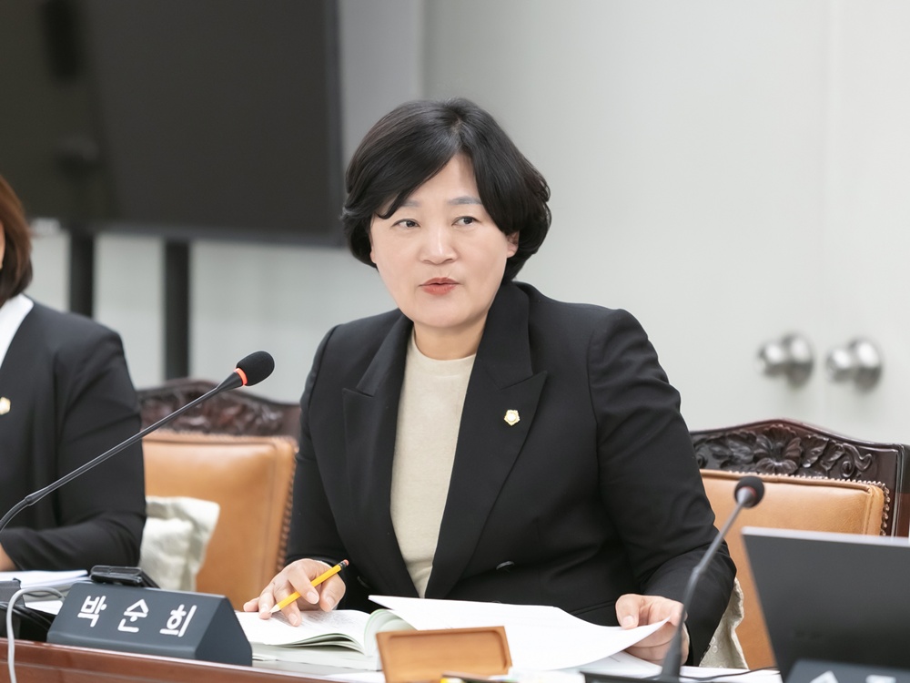 ��õ����ȸ �ڼ���, 11��~18�� ����û�ҳ� ��� ������ ������ǰ ���� �ٰ� ���� 