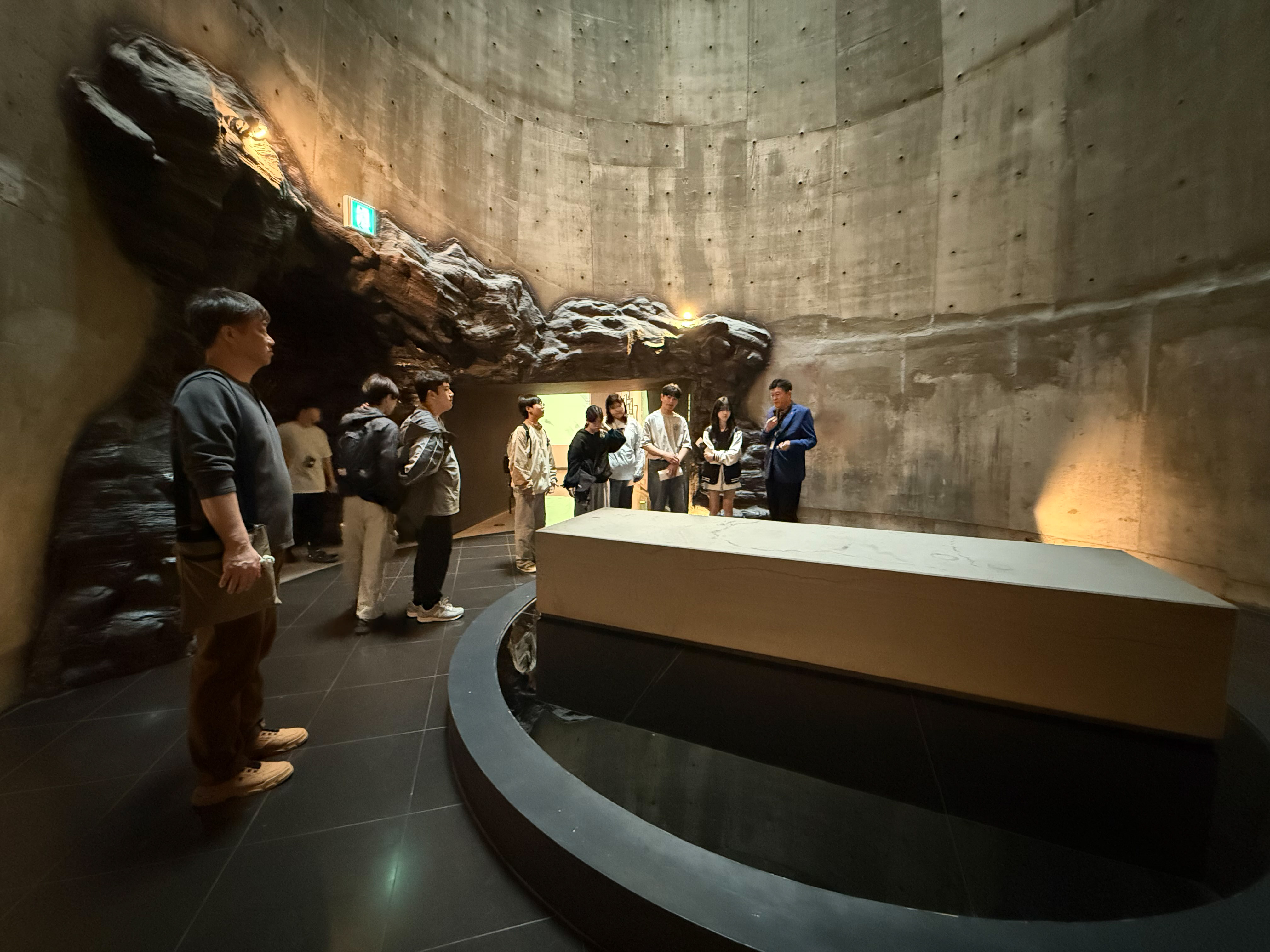 ��õ�۳�û�ҳ⼾��, ����Ͻó� ������� ���� ������ȭ���� ����