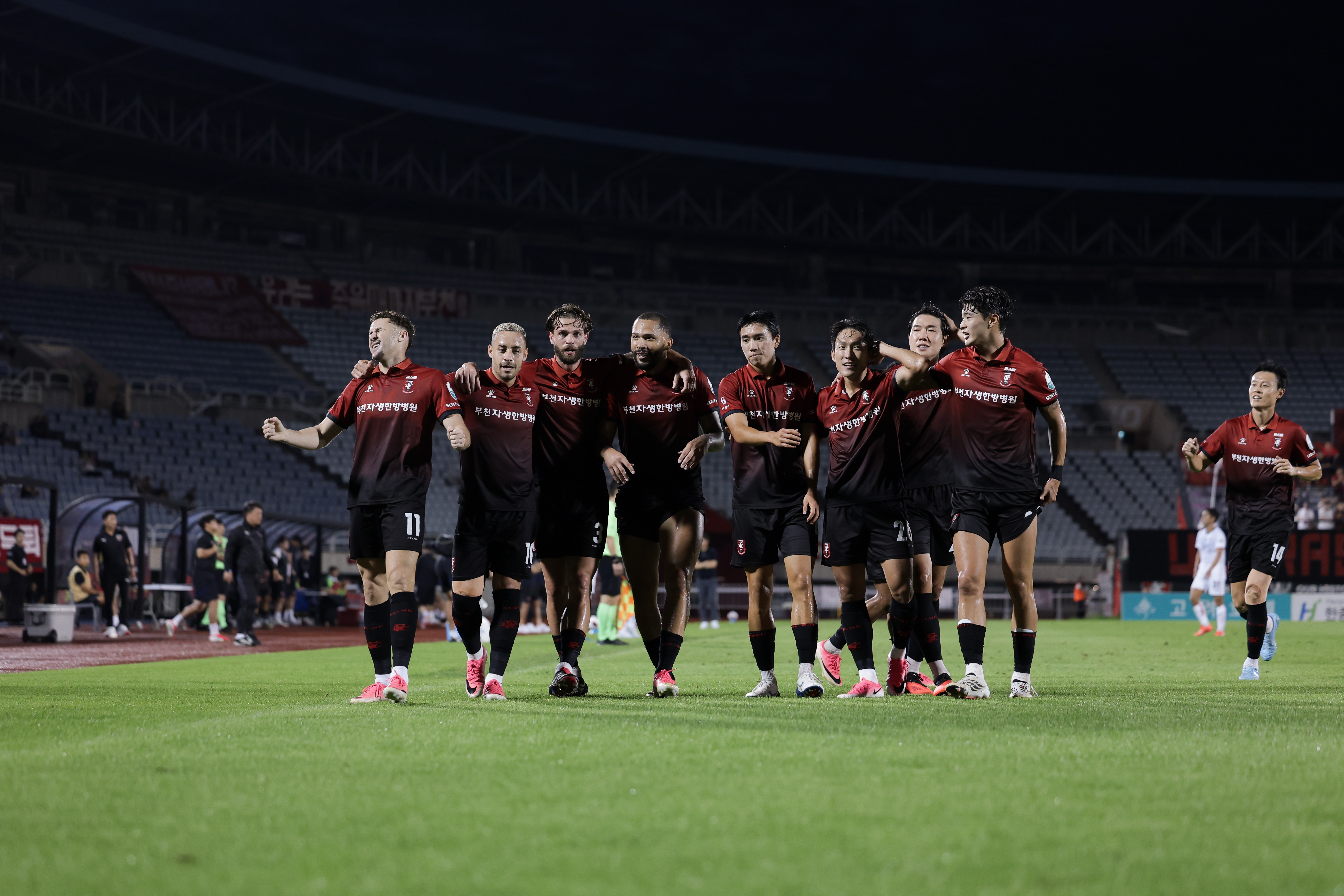 ��õFC1995, FC���� ���� ù �¸� ����